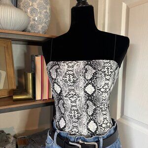 Windsor Black & White Snake Print Body Suit - Size S